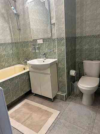 2-кімнатна в історичному центрі Києва (безпечна, затишна). Киев