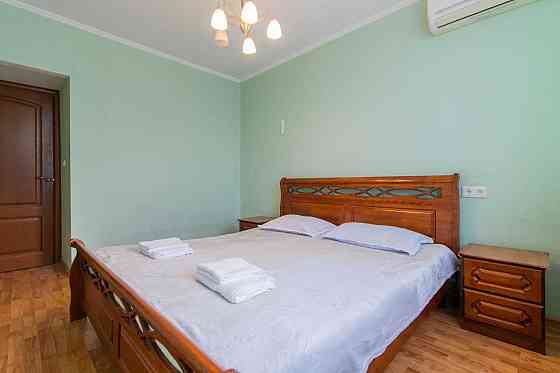 Здам в довгострокову оренду 3 кімн. квартиру вул Володимирська 51/53 Киев