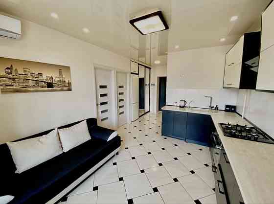 Продаж 2-кімнатної квартири з ГАРАЖЕМ (Винники, вул.Винна Гора) Винники