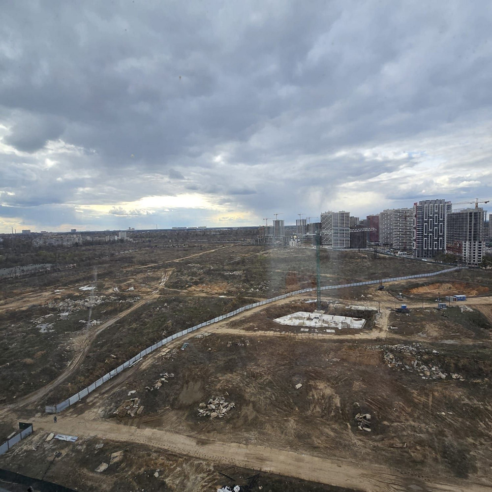 Власник.  Продам трикімнатну квартиру  99кв.м.  в ЖК Варшавський 2 Київ - зображення 1