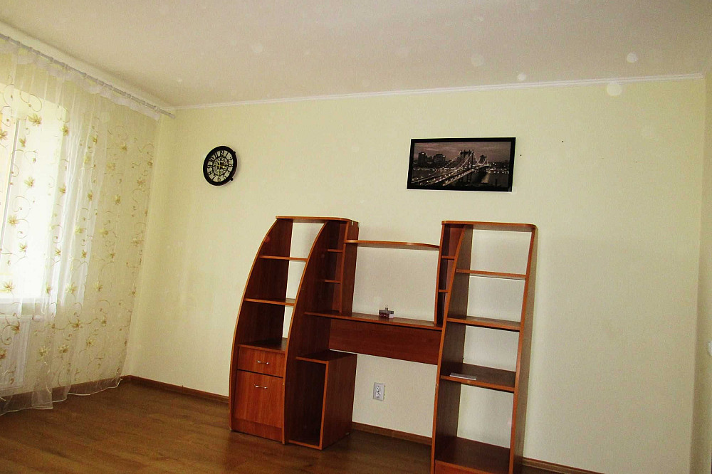 Продам ДВОХ ЧЕШКУ, КОМАРОВА (Скальда), ПАРК ЖОВТНЕВИЙ, меблі! техніка! Черновцы - изображение 3