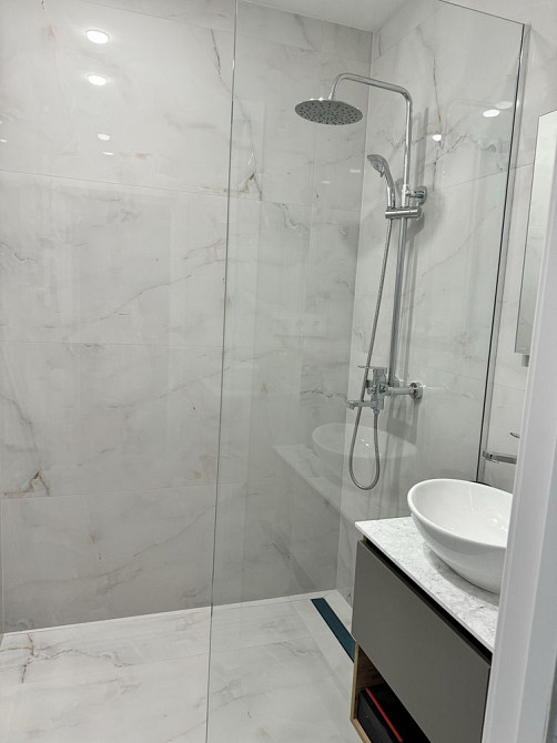 Нова квартира в центрі міста Ужгород - зображення 6