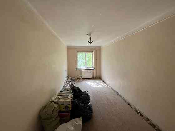 3-х кімнатна 60 м2 АТБ Мужайська 105 Берегово Берегове