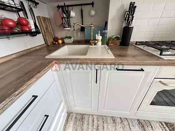 Продам 2-ком кв с евро-ремонтом  ж/м Покровский Парус Красный камень Днепр