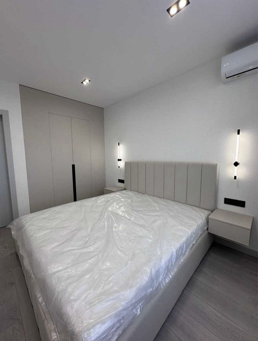 Актуальна! Варшавський Виноградарь Діброва Місто Квітів Крістерів  Єос Київ - зображення 8