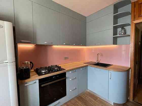 Затишна трикімнатна квартира чекає на вас! Киев