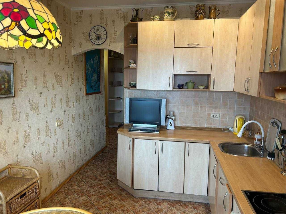 2-кімнатна квартира біля метро Дарниця, 73 м², з ремонтом Київ - зображення 6