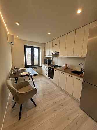 Соцгород Восход Цирк 96 97 98 квартал Віталія Матусевича 24а Кривий Ріг