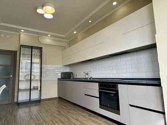 БЕЗ %, Верхогляда 2А, ЖК Новопечерський Двір, Драгомірова Киев