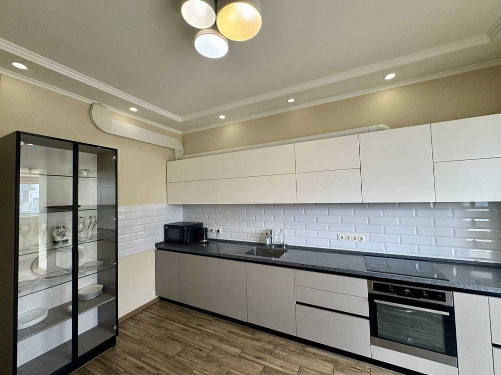 БЕЗ %, Верхогляда 2А, ЖК Новопечерський Двір, Драгомірова Киев - изображение 1