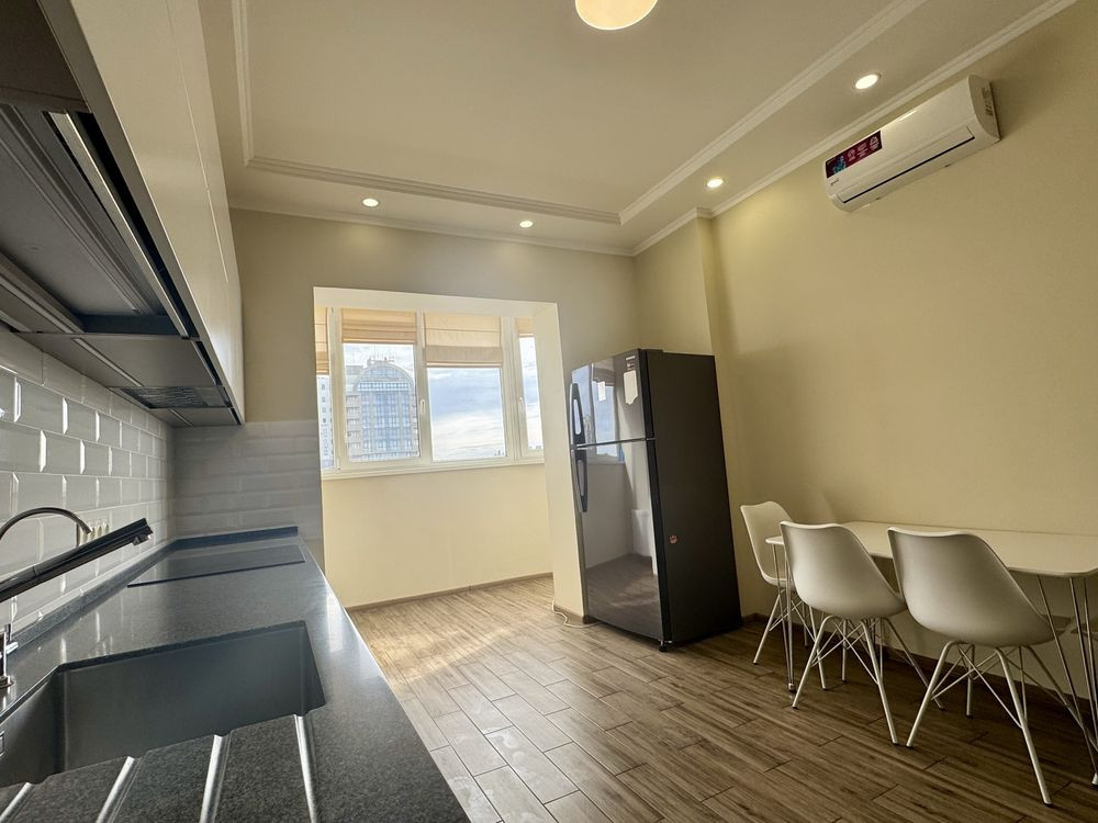 БЕЗ %, Верхогляда 2А, ЖК Новопечерський Двір, Драгомірова Киев - изображение 3