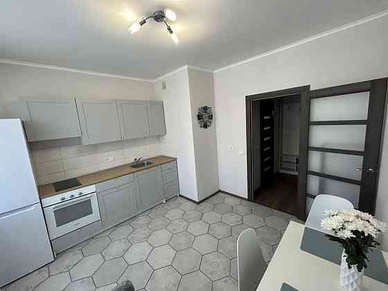 Здається в оренду 1 кімнатна квартира в ЖК Традиція Пчілки 7 Позняки Киев