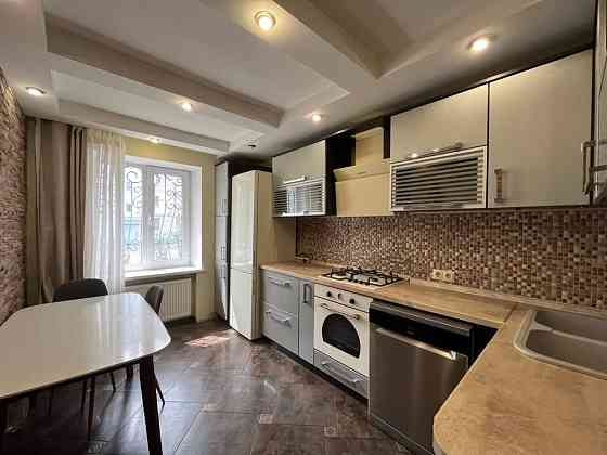 Продаж гарної 2 кім квартири Вишневе Вишневое