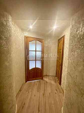 Срочно, ексклюзив! 3к, Майбороди вул. 21, недорого Киев