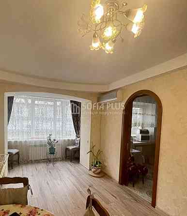 Срочно, ексклюзив! 3к, Майбороди вул. 21, недорого Киев