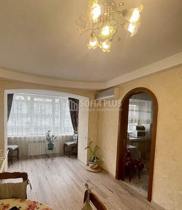 Срочно, ексклюзив! 3к, Майбороди вул. 21, недорого Киев - изображение 1