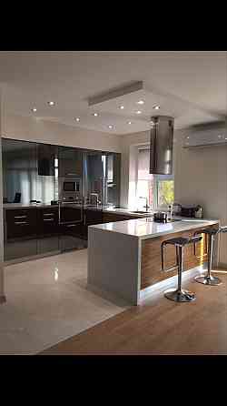 Продається трьох кімнатна квартира Ужгород