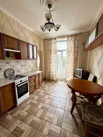 Світла та затишна 2-кімнатна квартира, центр, ідеальне розташування Черновцы