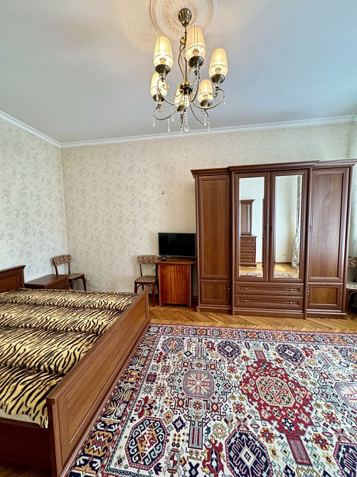 Світла та затишна 2-кімнатна квартира, центр, ідеальне розташування Черновцы - изображение 6