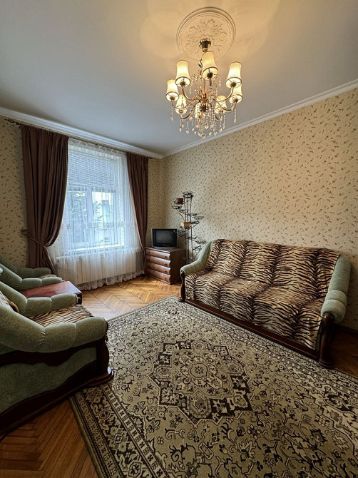 Світла та затишна 2-кімнатна квартира, центр, ідеальне розташування Черновцы - изображение 3