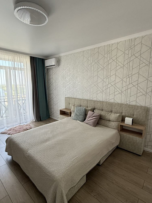 Простора 1 кім. Квартира в жк Графський Черкассы - изображение 1