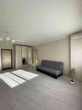 Оренда довгострокова 2 кімнатної квартири ЖК Рівер Парк Ивано-Франковск