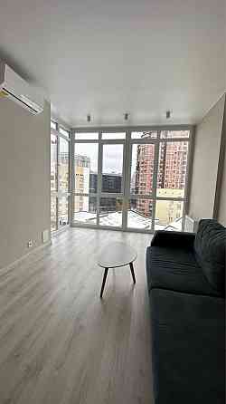 Довгострокова оренда квартири на Печерську Є.Коновальця 36е, безтварин Киев