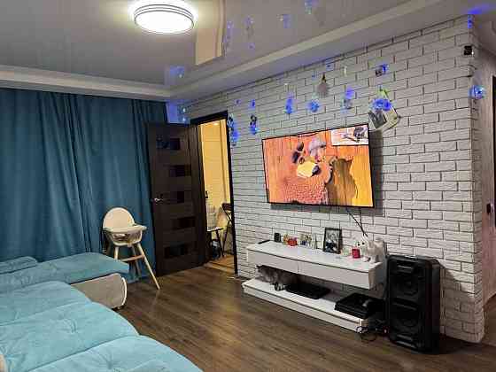 Продам  сучасну 2-кім.кв з меблями  від власника, район Україна Кам`янське (Запорізька обл.)