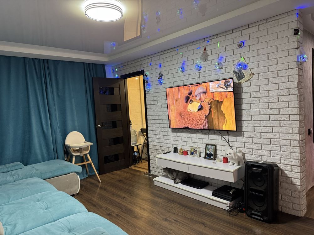 Продам  сучасну 2-кім.кв з меблями  від власника, район Україна Кам`янське (Запорізька обл.) - зображення 1