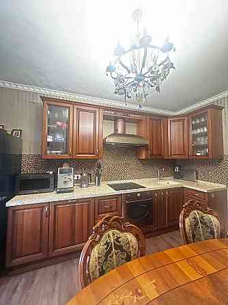 Простора 3 кімн. квар. 92 м.кв. Урлівська 30, Позняки, Осокорки, Без % Київ