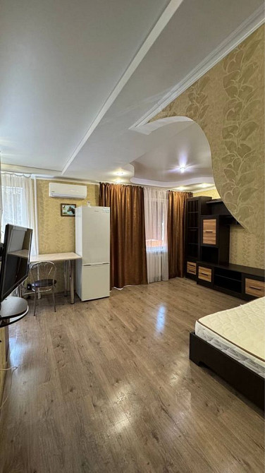 Аренда однокомнотной квартиры на проспекте Запоріжжя - зображення 1