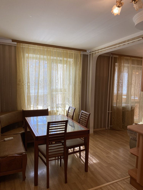 Оренда 1 кімнатної квартири 63м, Чабани, ТЦ Мегамаркет Чабани - зображення 1