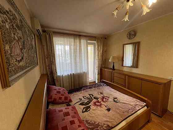 Довготривала оренда 2к квартири на вул. Набережна Перемоги Днепр