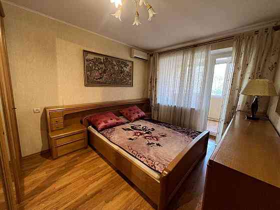 Довготривала оренда 2к квартири на вул. Набережна Перемоги Днепр