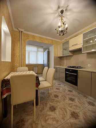 Оренда  2 кім  квартири,в хорошому р-н міста , біля Сільпо 