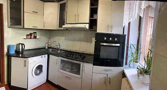 2 кім. кв.,  Миколи Міхновського бульв. (Дружби Народів), 14а Киев