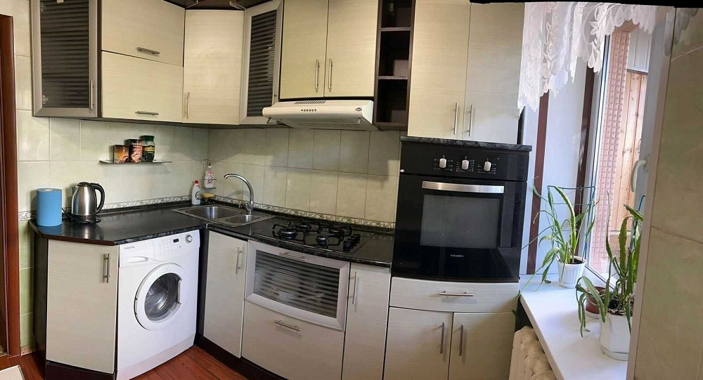 2 кім. кв.,  Миколи Міхновського бульв. (Дружби Народів), 14а Киев - изображение 1