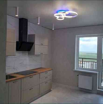 Новенька 1-к. квартира з видом на море з супер ремонтом на Сахарова Одеса