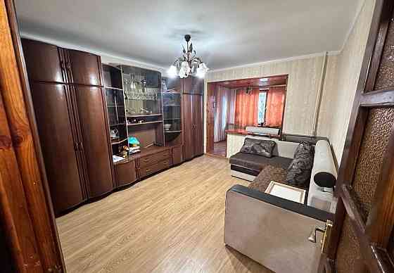 Продаж 1 кім Нивки / Корчака /Баумана Київ