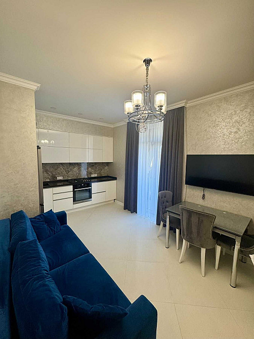 Розкішна 2 кімнатна квартира в класному будинку біля моря Одеса - зображення 1