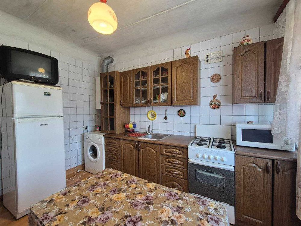 Сдам 3-х кімнатну квартиру  Ближний Центр р-н 5 школи 4/4пов автономка Полтава - изображение 2