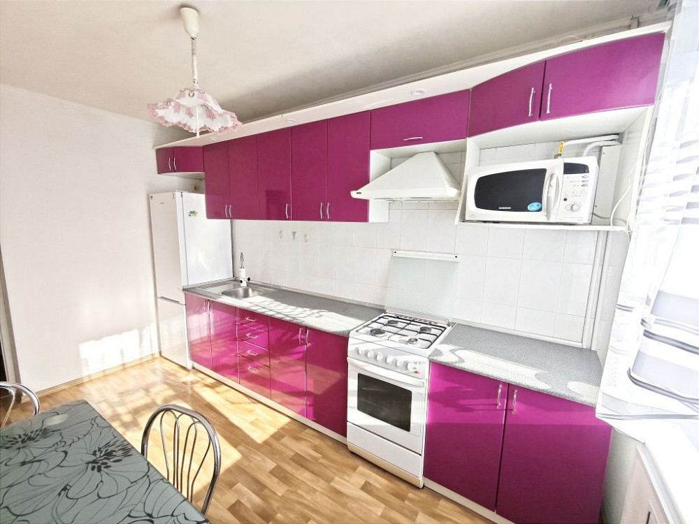 Оренда 3х кімнатної квартири у Шевченківському р-ні (Чарівна 46) Запоріжжя - зображення 1