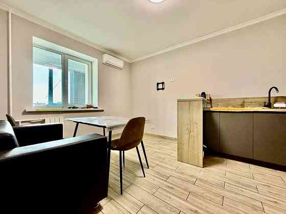 Сдам 3 ком Антоновича.  Центр. Рядом Баку. Атлант Днепр