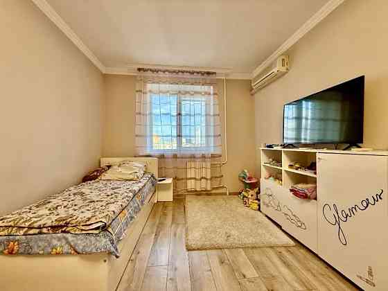 Сдам 3 ком Антоновича.  Центр. Рядом Баку. Атлант Днепр