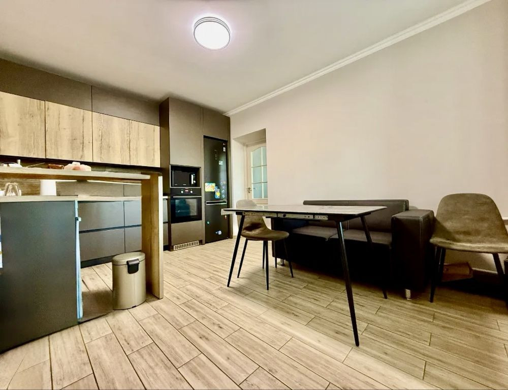 Сдам 3 ком Антоновича.  Центр. Рядом Баку. Атлант Днепр - изображение 1