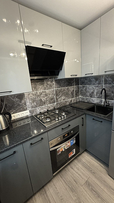 Здам 2 кім квартиру з капітальним ремонтом, меблями і  технікою Кропивницький - зображення 1