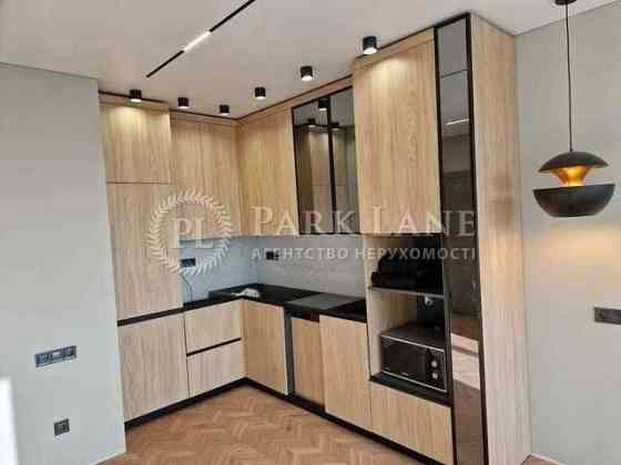 Варшавський 2,Подільський ,Нивки.Крістерів Родини 14. Київ