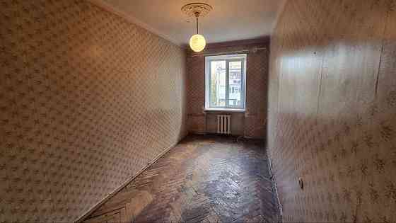 Простора 3 кімнатна квартира біля парка Перемоги Одеса