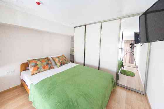 Дворівнева студія, м. Берестейська Киев