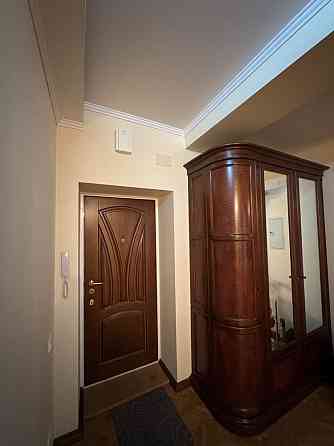 Оренда 2 кімнатної квартири по вул Пекарська Львов